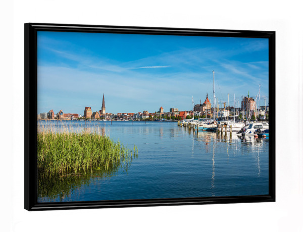 Poster mit schwarzem Rahmen "Blick auf Rostock" artboxONE - Städte,Natur,Architektur,Städte / Weitere