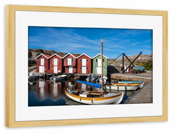 Poster mit Rahmen kiefer "Boote in Smögen in Schweden" artboxONE - Natur,Reise,Architektur,Reise / Länder