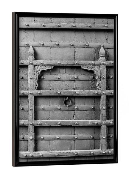 Poster mit schwarzem Rahmen "Gateway Door" artboxONE - Reise,Architektur