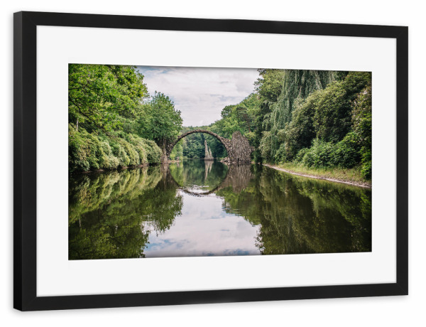 Poster mit Rahmen schwarz "Rakotzbrücke Kromlau" artboxONE - Natur,Reise,Architektur