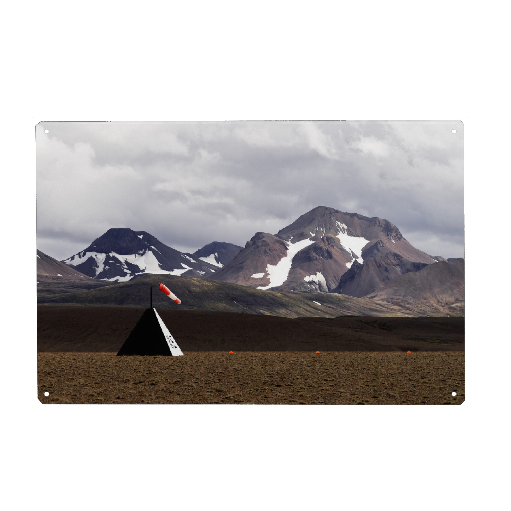 Holzbild "Landebahn vor Bergkette" artboxONE - Natur,Reise,Reise / Länder