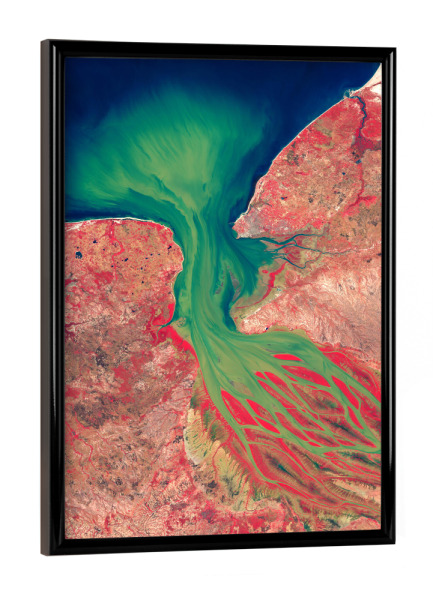 Poster mit schwarzem Rahmen "Betsiboka River Estuary" artboxONE - Natur