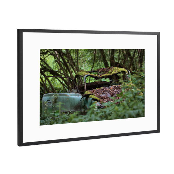 Poster mit Rahmen Schwarz (Metallic) "Behind the woods" artboxONE - Natur,Automobile