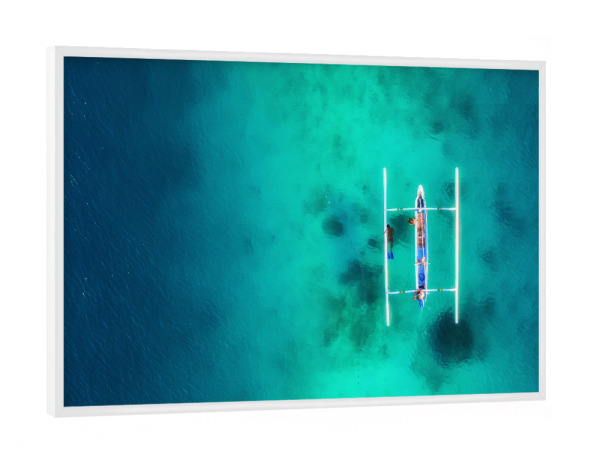 Poster mit weißem Rahmen "Boat on the water surface" artboxONE - Natur,Reise,Menschen,Reise / Strand und Meer,Reise / Asien