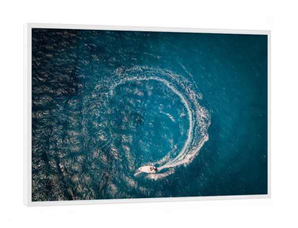 Poster mit weißem Rahmen "Speed boat in circle motion" artboxONE - Natur,Reise,Reise / Strand und Meer