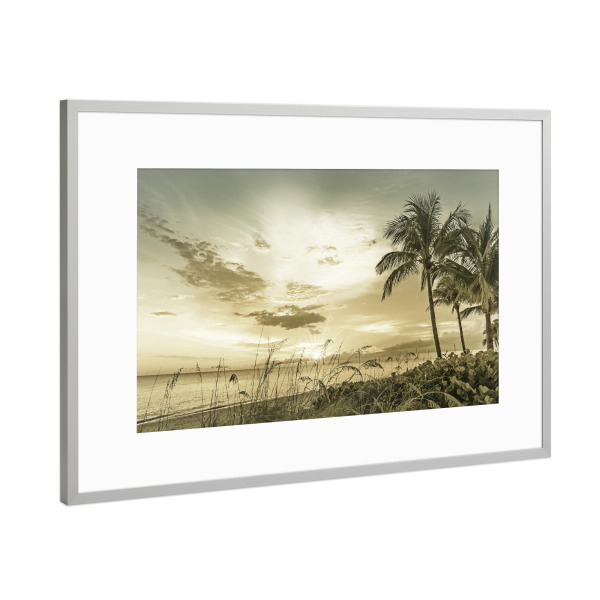 Poster mit Rahmen Silber "Vintage Sonnenuntergang mit Palmen" artboxONE - Natur,Reise,Reise / Strand und Meer