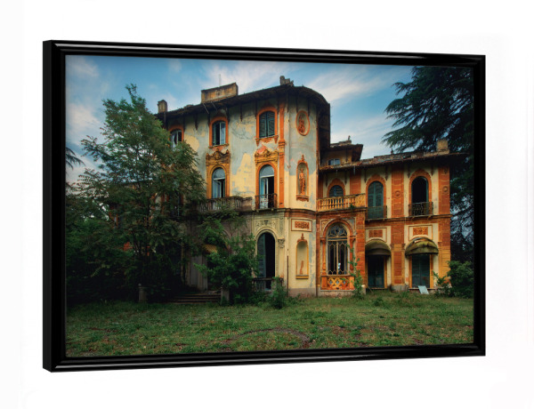 Poster mit schwarzem Rahmen "Time goes by" artboxONE - Städte,Architektur