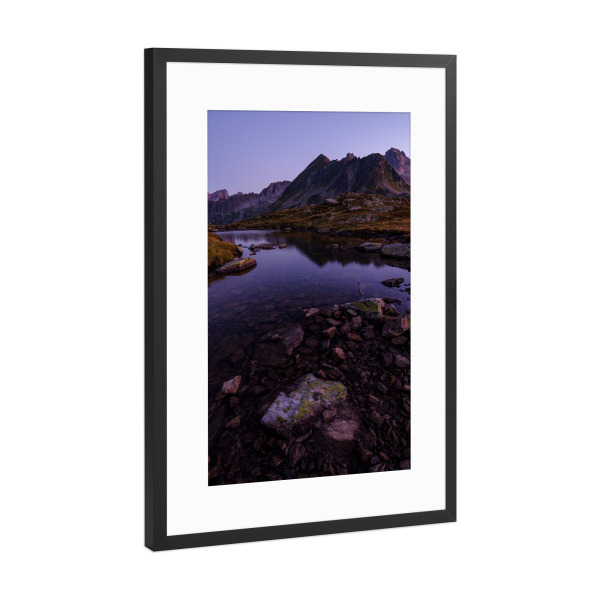 Poster mit Rahmen Schwarz (Metallic) "Small pond at Sustenpass" artboxONE - Natur,Reise
