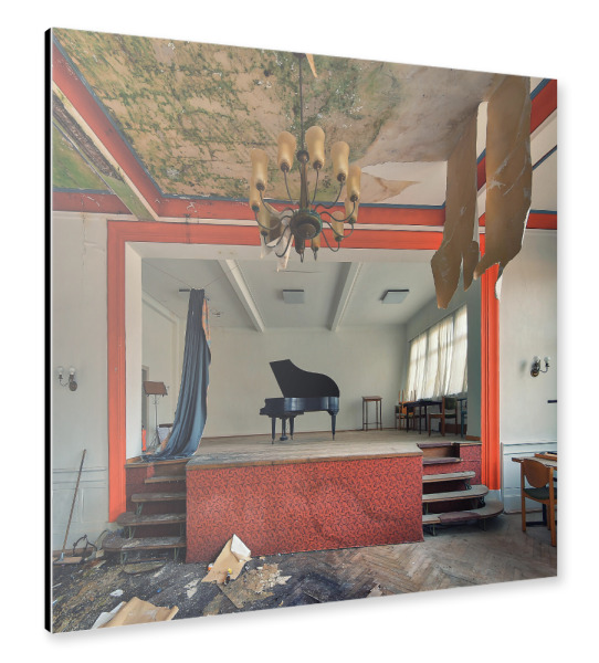 Alu-Dibond "The Forgotten Piano" 30x30 cm artboxONE