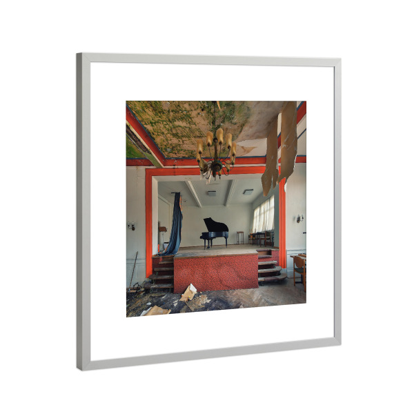 Poster mit Rahmen Silber "The Forgotten Piano" artboxONE - Architektur,Musik