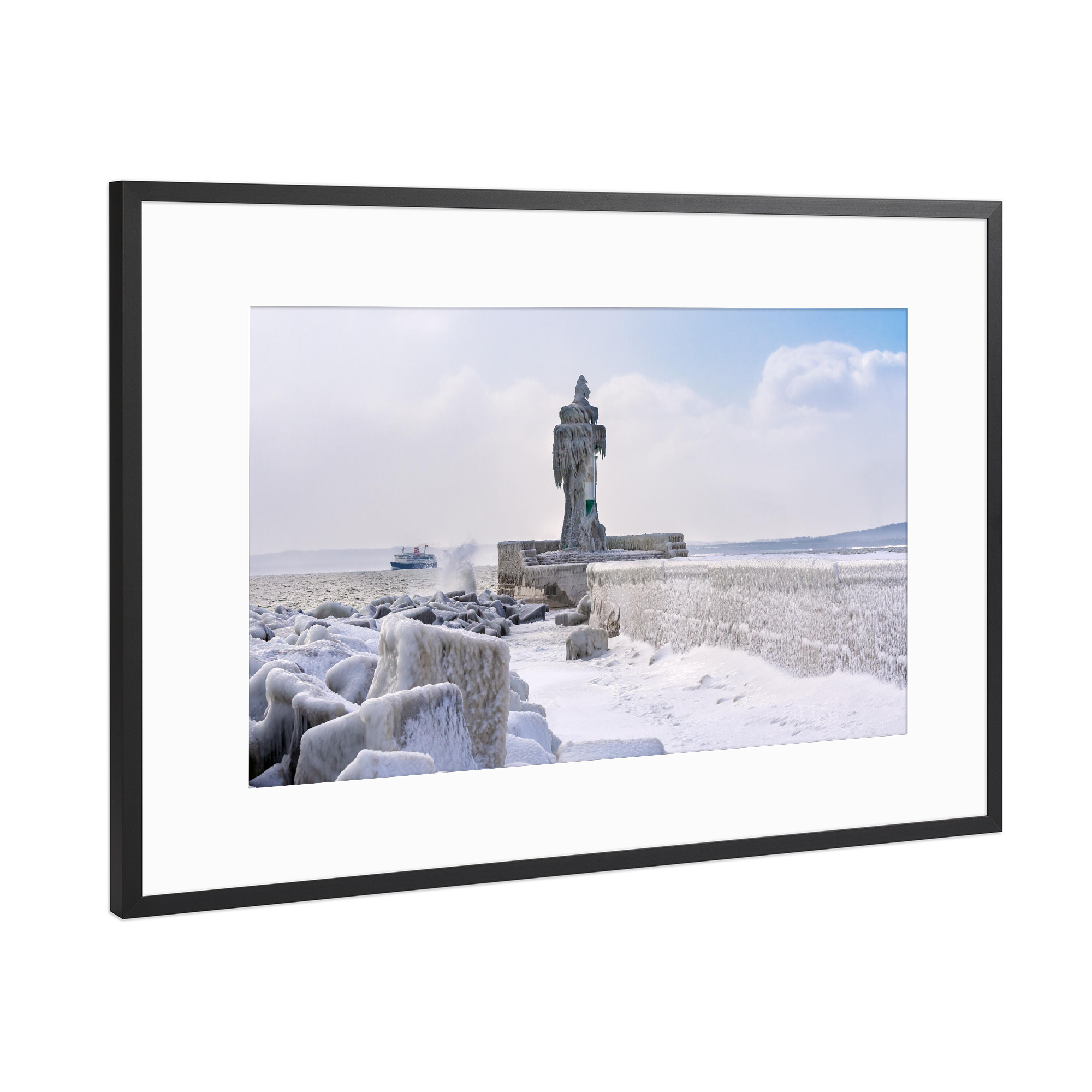 Poster mit Rahmen Schwarz (Metallic) "Mole von Sassnitz im Winter" artboxONE - Natur,Reise,Architektur,Reise / Strand und Meer