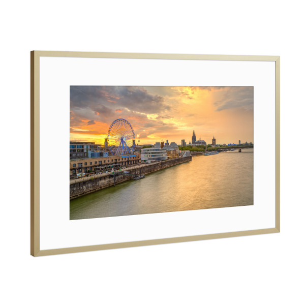 Poster mit Rahmen Gold "Skyline von Köln" artboxONE - Städte / Köln,Architektur,Reise / Länder