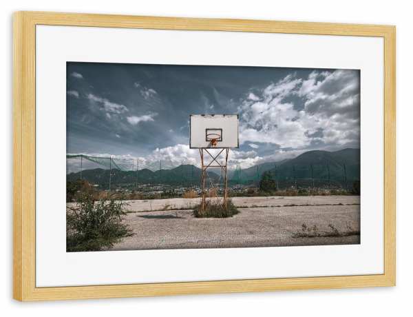 Poster mit Rahmen kiefer "The Old Game View" artboxONE - Architektur,Sport
