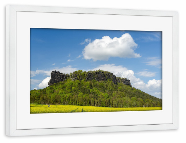 Poster mit Rahmen weiß "Lilienstein im Frühling" artboxONE - Natur,Reise