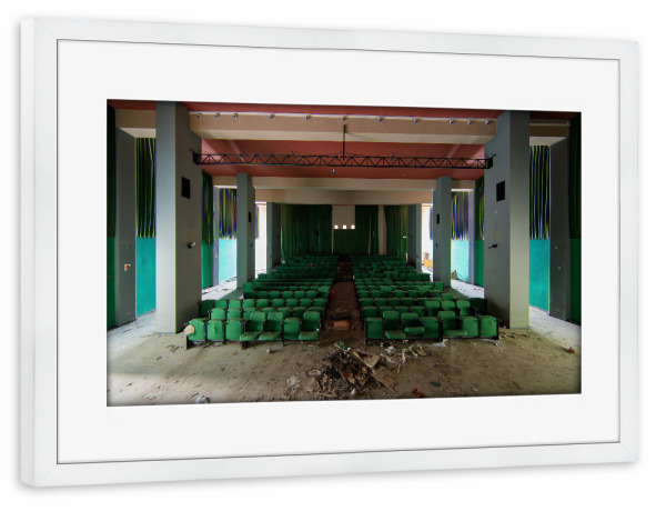 Poster mit Rahmen weiß "Green Seats" artboxONE - Architektur