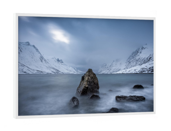 Poster mit weißem Rahmen "Nordic Winter" artboxONE - Natur,Reise