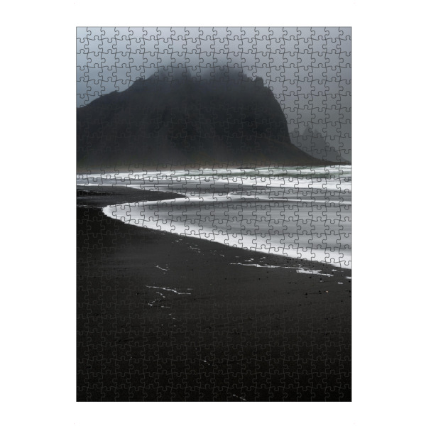 Puzzle Ravensburger "Stokksnes bw" artboxONE - Natur,Reise - Stokksnes,Mountain,Clouds,Ocean,White,Iceland,Black,Sand,Shore,Waves,Natur,Nature,Berge