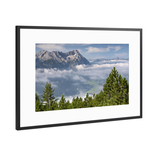 Poster mit Rahmen Schwarz (Metallic) "Zugspitzblick vom Wank" artboxONE - Natur