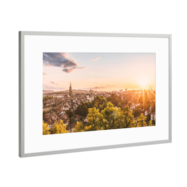 Poster mit Rahmen Silber "Bern - Berner Altstadt im Sommer" artboxONE - Städte