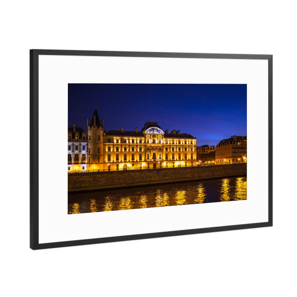 Poster mit Rahmen Schwarz (Metallic) "Historische Gebäude bei Nacht" artboxONE - Städte,Reise,Architektur,Städte / Paris