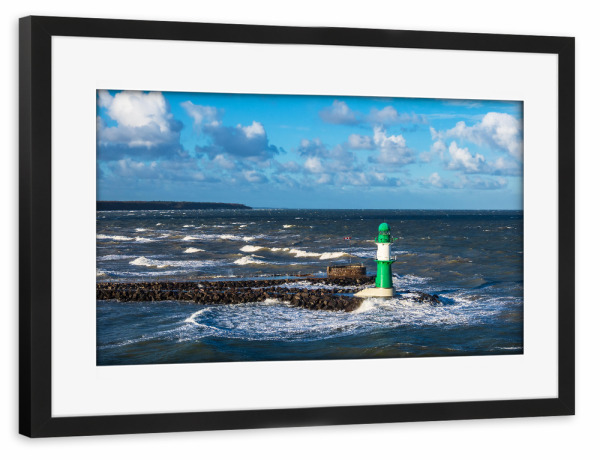Poster mit Rahmen schwarz "Die Mole in Warnemünde" artboxONE - Natur,Reise,Architektur,Reise / Strand und Meer