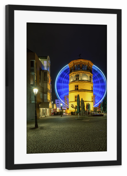 Poster mit Rahmen schwarz "Wheel in Motion" artboxONE - Städte,Reise,Architektur,Städte / Düsseldorf