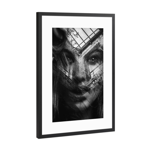 Poster mit Rahmen Schwarz (Metallic) "Grey eyes" artboxONE - Menschen,Schwarzweiß,Architektur
