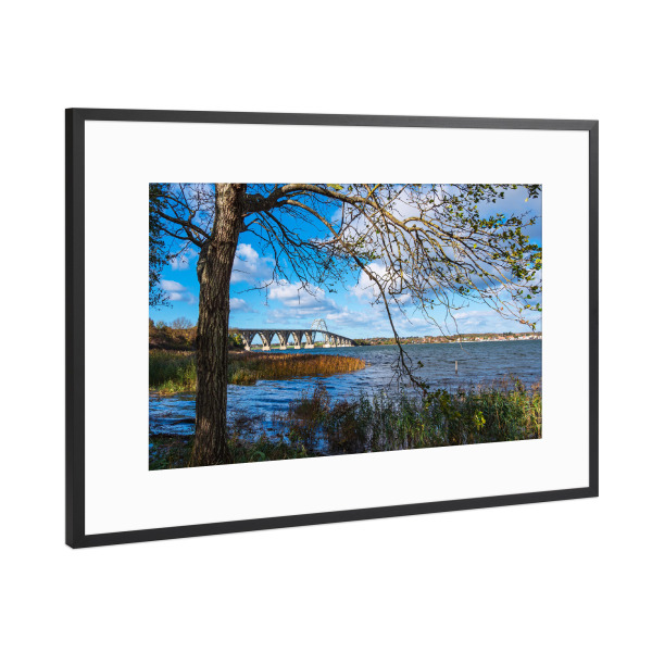 Poster mit Rahmen Schwarz (Metallic) "Eine Brücke" artboxONE - Natur,Reise,Architektur,Reise / Strand und Meer