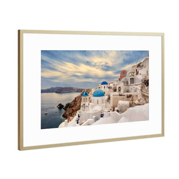 Poster mit Rahmen Gold "Oia - Santorini" artboxONE - Städte,Reise,Architektur
