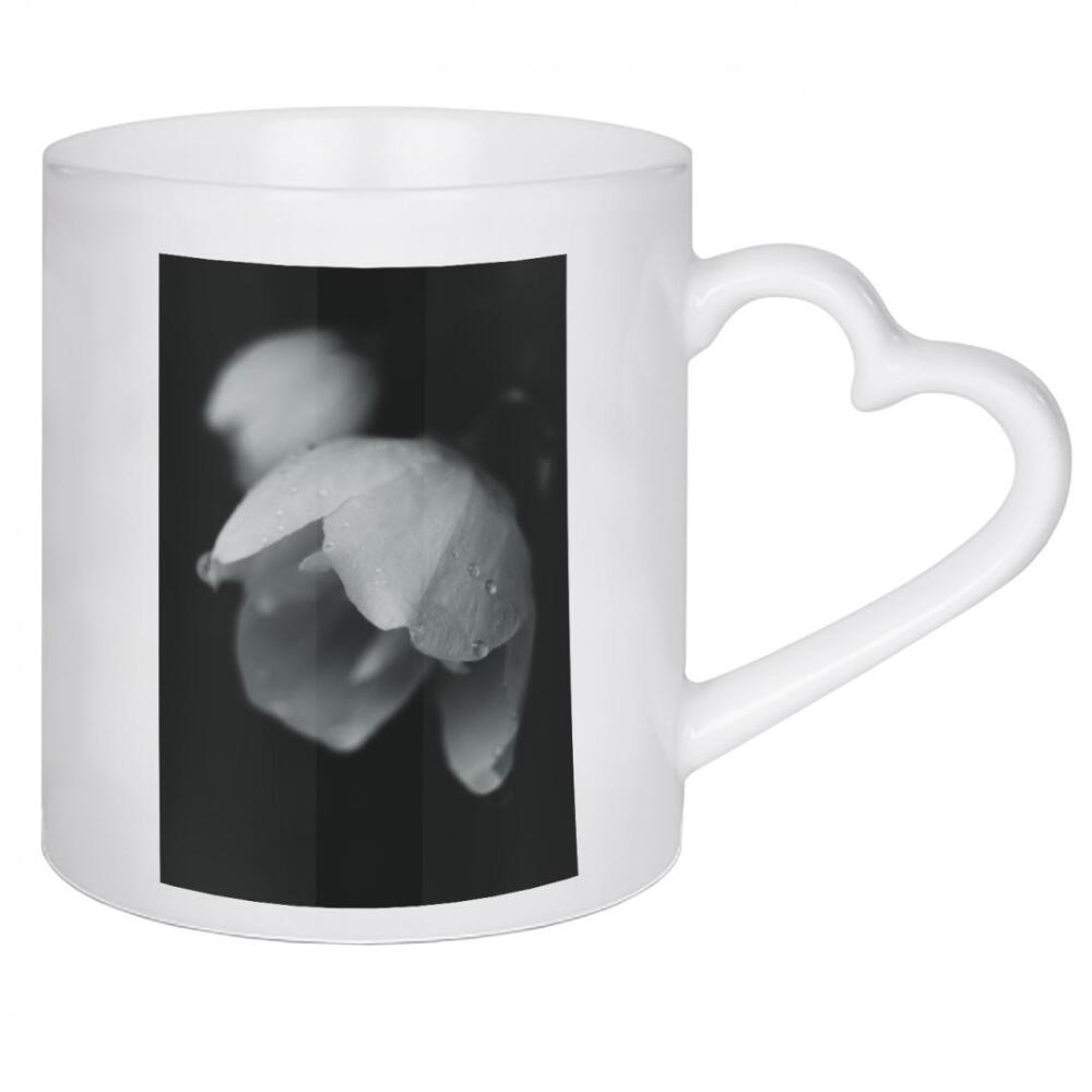 Herztasse "Regentropfen im Sommer" artboxONE - Natur,Schwarzweiß