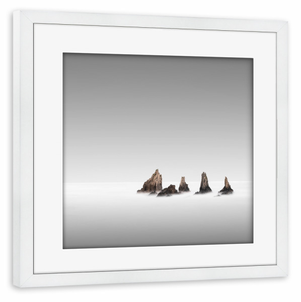 Poster mit Rahmen weiß "Gueirua | Spanien" artboxONE - Natur,Reise,Reise / Strand und Meer,Reise / Asien,Städte / Barcelona