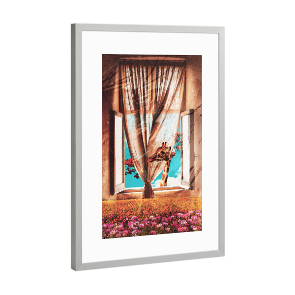 Poster mit Rahmen Silber "Giraffe on the window" artboxONE - Natur,Floral,Tiere,Architektur
