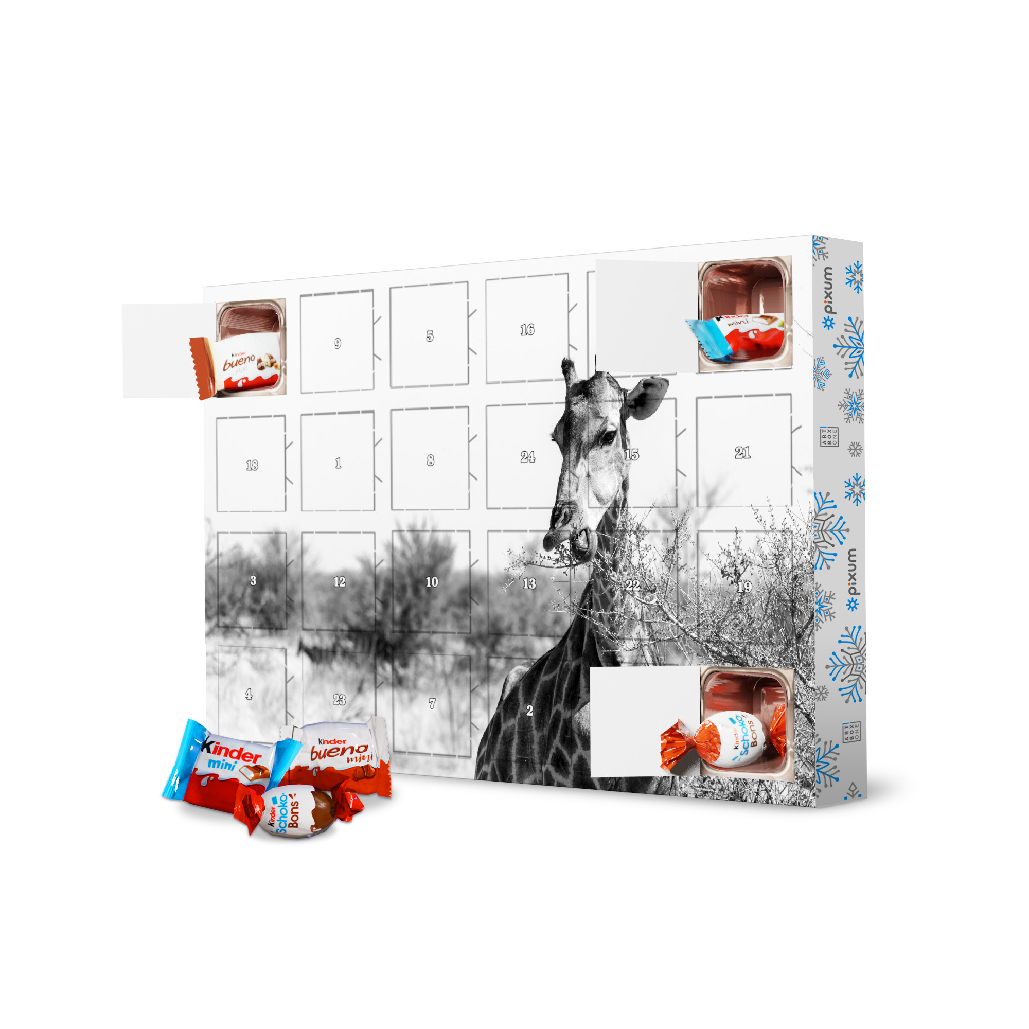 Adventskalender mit Produkten von Kinder Giraffe beim Essen artboxONE Adventskalender Natur