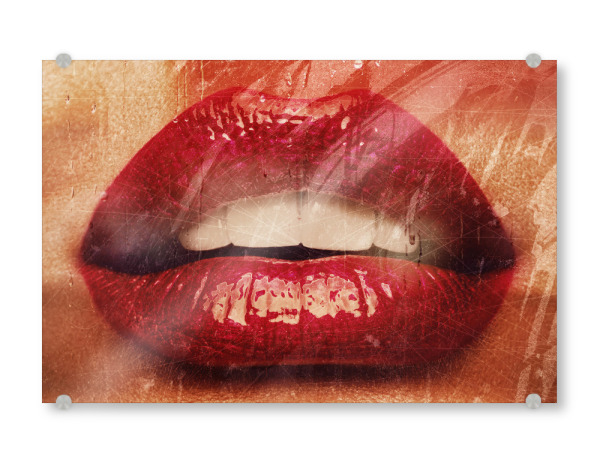 Acrylglasbild "Rainy Window Tas" artboxONE - Menschen - Rot,Mund,Mouth,Tooth,Makeup,Zähne,Zahn,Red,Lips,Lipstick,Rainy,Rainyday,Cold,Lippen,Sesy