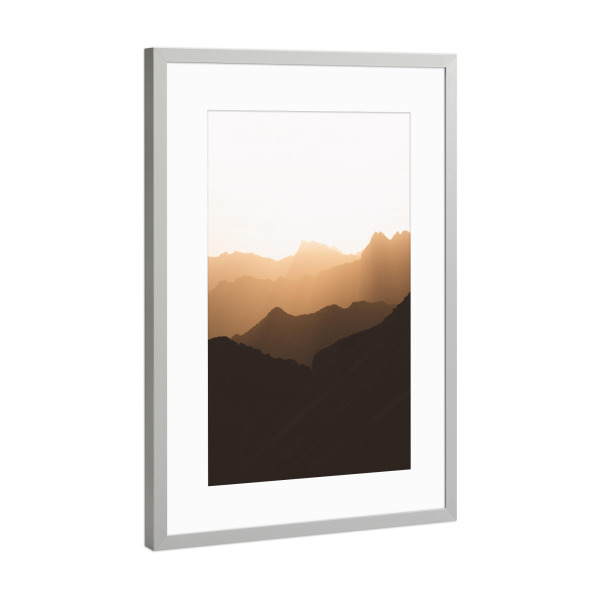 Poster mit Rahmen Silber "Bergspitzen im Sonnenaufgang" artboxONE - Natur,Reise,Reise / Länder