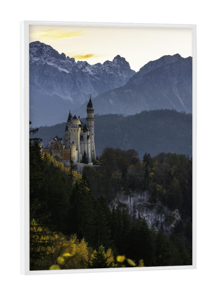 Poster mit weißem Rahmen "Neuschwanstein im Herbst" artboxONE - Natur,Reise,Architektur