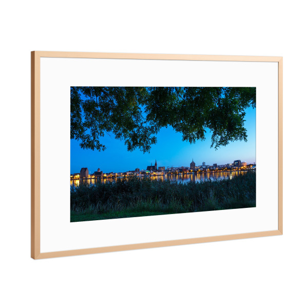 Poster mit Rahmen Kupfer "Rostock am Abend" artboxONE - Natur,Reise,Architektur,Städte / Weitere