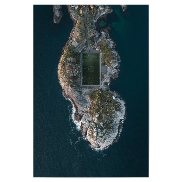 Poster "Henningsvær Fußballfeld von oben" artboxONE - Natur,Reise,Sport,Reise / Länder,Sport / Fußball