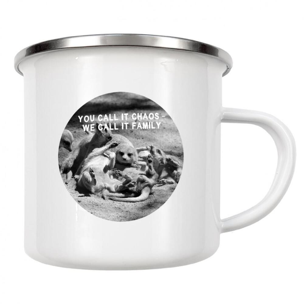 Emaille Tasse "Erdmännchen sw We call it Family" artboxONE - Typografie,Tiere,Liebe,Für Mama,Lustig