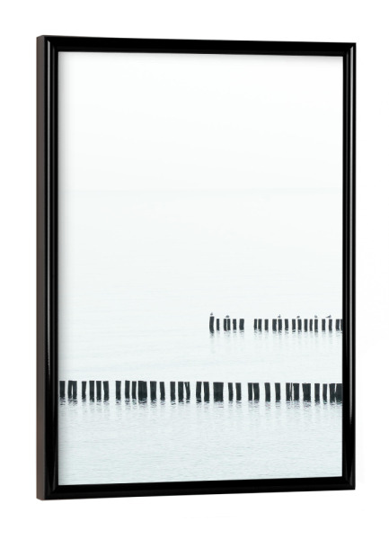 Poster mit schwarzem Rahmen "Wellenbrecher an der Ostseeküste" artboxONE - Natur,Reise,Reise / Strand und Meer