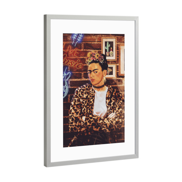 Poster mit Rahmen Silber "Rockin Frida" artboxONE - Menschen,Musik,Fashion