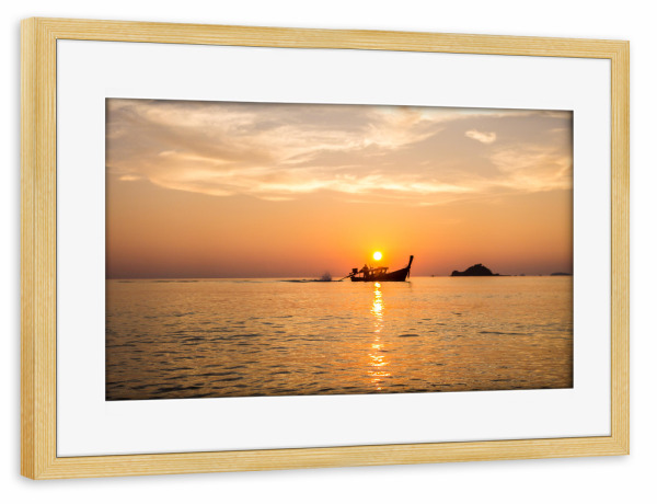 Poster mit Rahmen kiefer "Thailand - Fischerboot" artboxONE - Natur,Reise,Reise / Strand und Meer,Reise / Asien