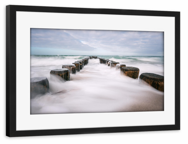 Poster mit Rahmen schwarz "An einem stürmischen Tag" artboxONE - Natur,Reise,Reise / Strand und Meer