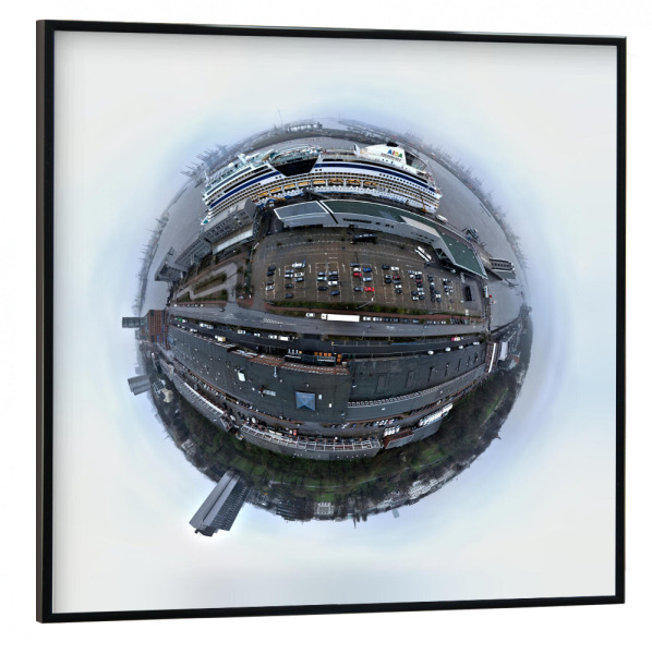Poster mit schwarzem Rahmen 30x30 cm "Cruise-Terminal HH-Altona mit AIDA" artboxONE - Städte,Städte / Hamburg,Reise,Reise / Länder
