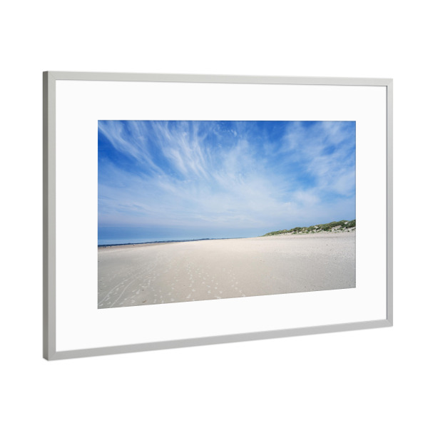 Poster mit Rahmen Silber "Weiter Strand auf Baltrum" artboxONE - Natur,Reise,Reise / Strand und Meer