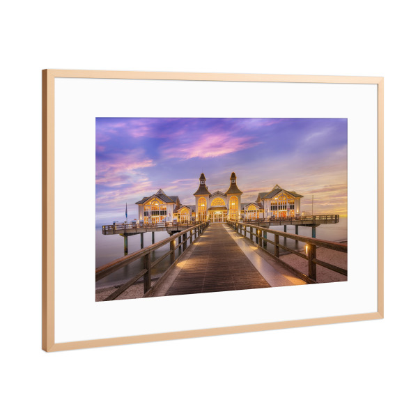 Poster mit Rahmen Kupfer "Seebrücke in Sellin" artboxONE - Architektur,Reise / Strand und Meer
