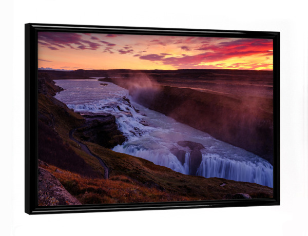 Poster mit schwarzem Rahmen "Gullfoss waterfall at sunrise" artboxONE - Natur,Reise