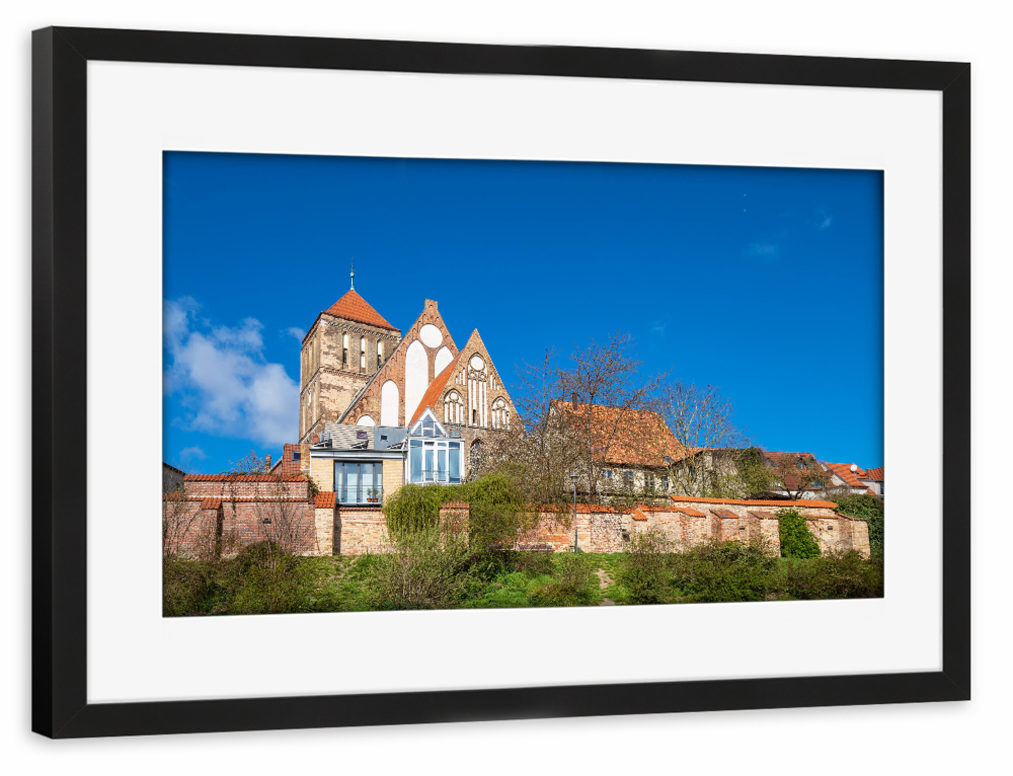 Poster mit Rahmen schwarz "Nikolaikirche und Stadtmauer" artboxONE - Reise,Architektur,Städte / Weitere