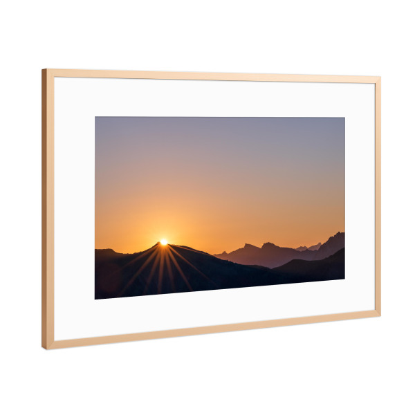 Poster mit Rahmen Kupfer "Erste Sonnenstrahlen" artboxONE - Natur,Reise