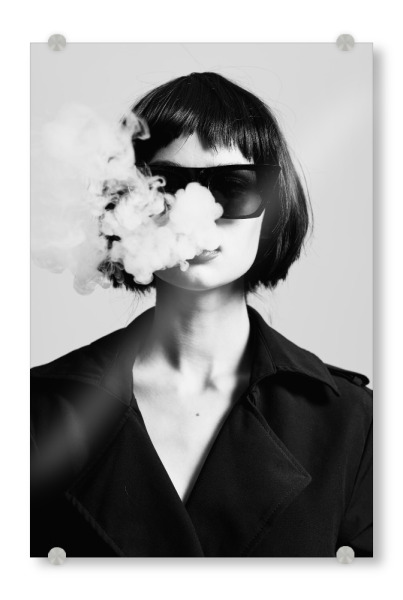 Acrylglasbild "Smoking Woman" artboxONE - Menschen,Schwarzweiß
